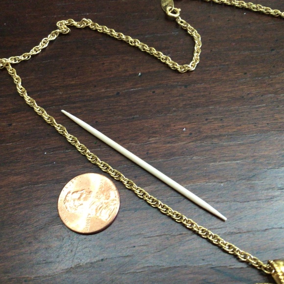 Vintage 1995 Avon ceramic rose on heart shape pendant with original chain - Picture 5 of 5